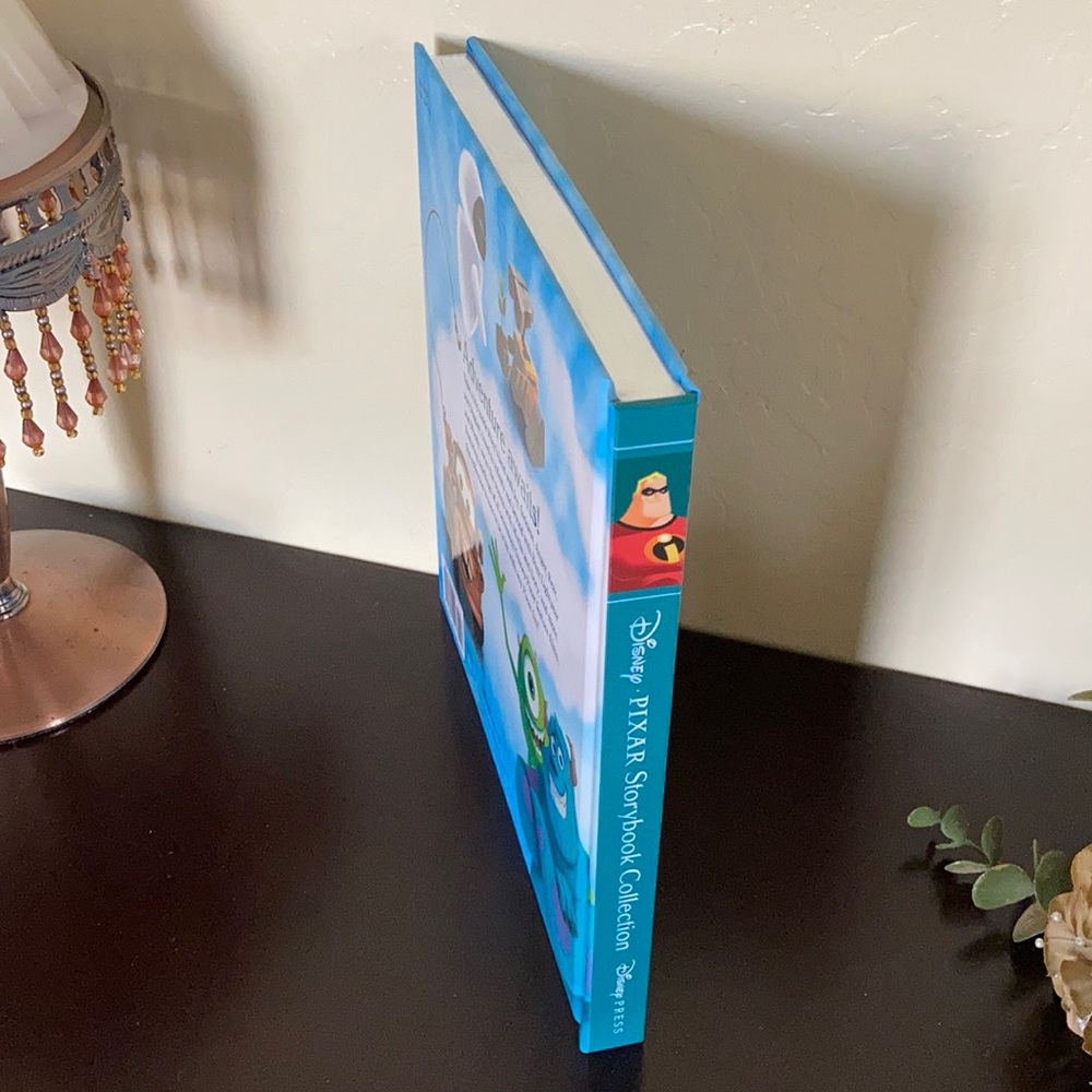 Book - Picture 3 of 8